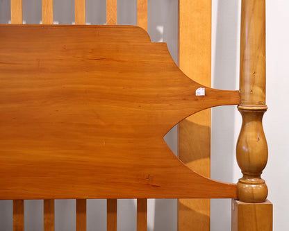 Eldred Wheeler Pencil Post Queen Bed