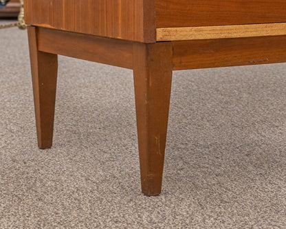 Dixie Furniture Mid-Century Modern 9-Drawer Dresser