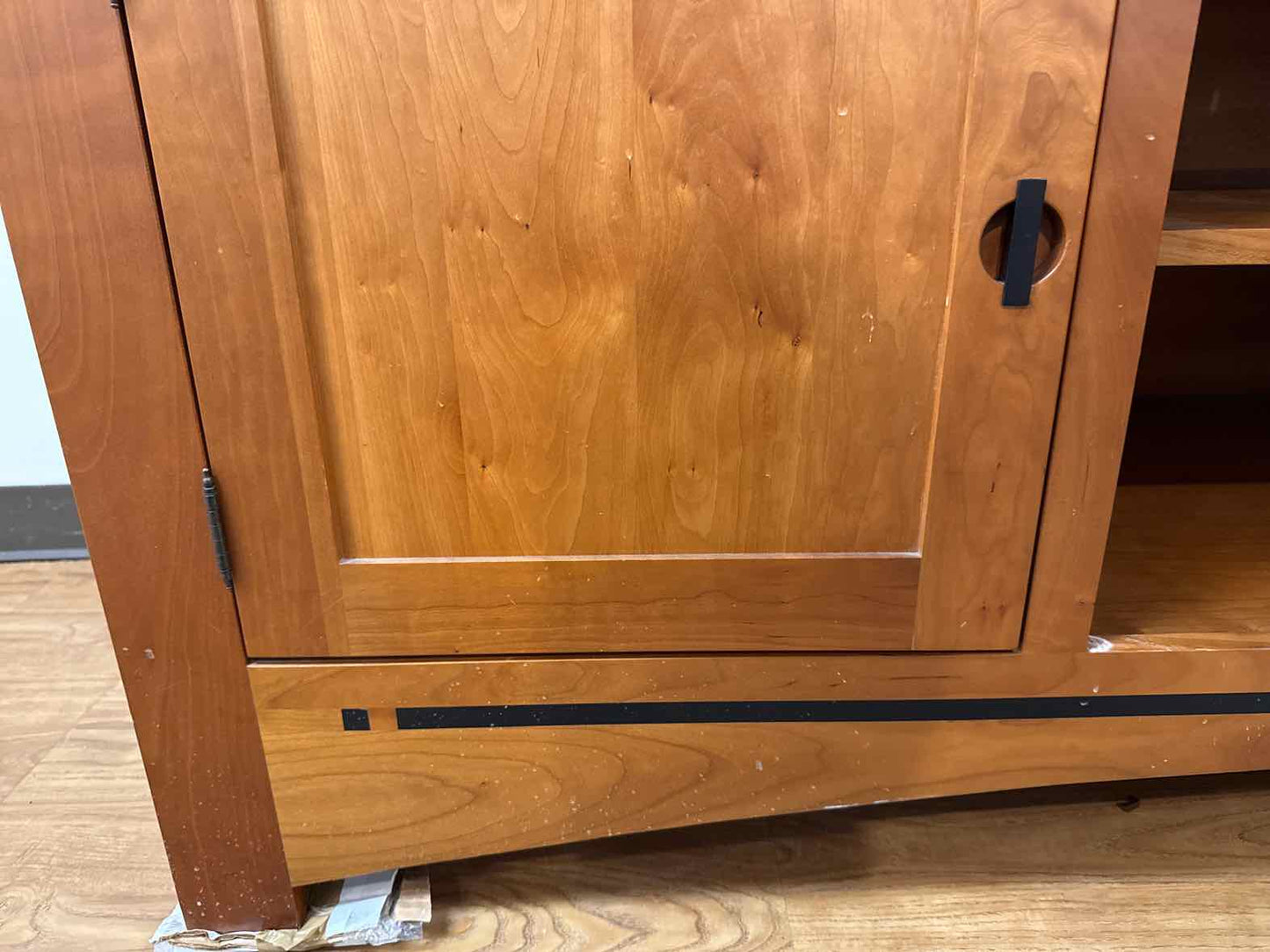 Amish Furniture Gallery Cherry China Cabinet