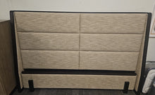 Lexington 'Barcelona' King Bed
