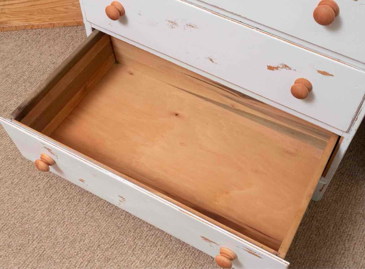 Distressed White Finish 8 Drawer Chest with Wooden Knobs