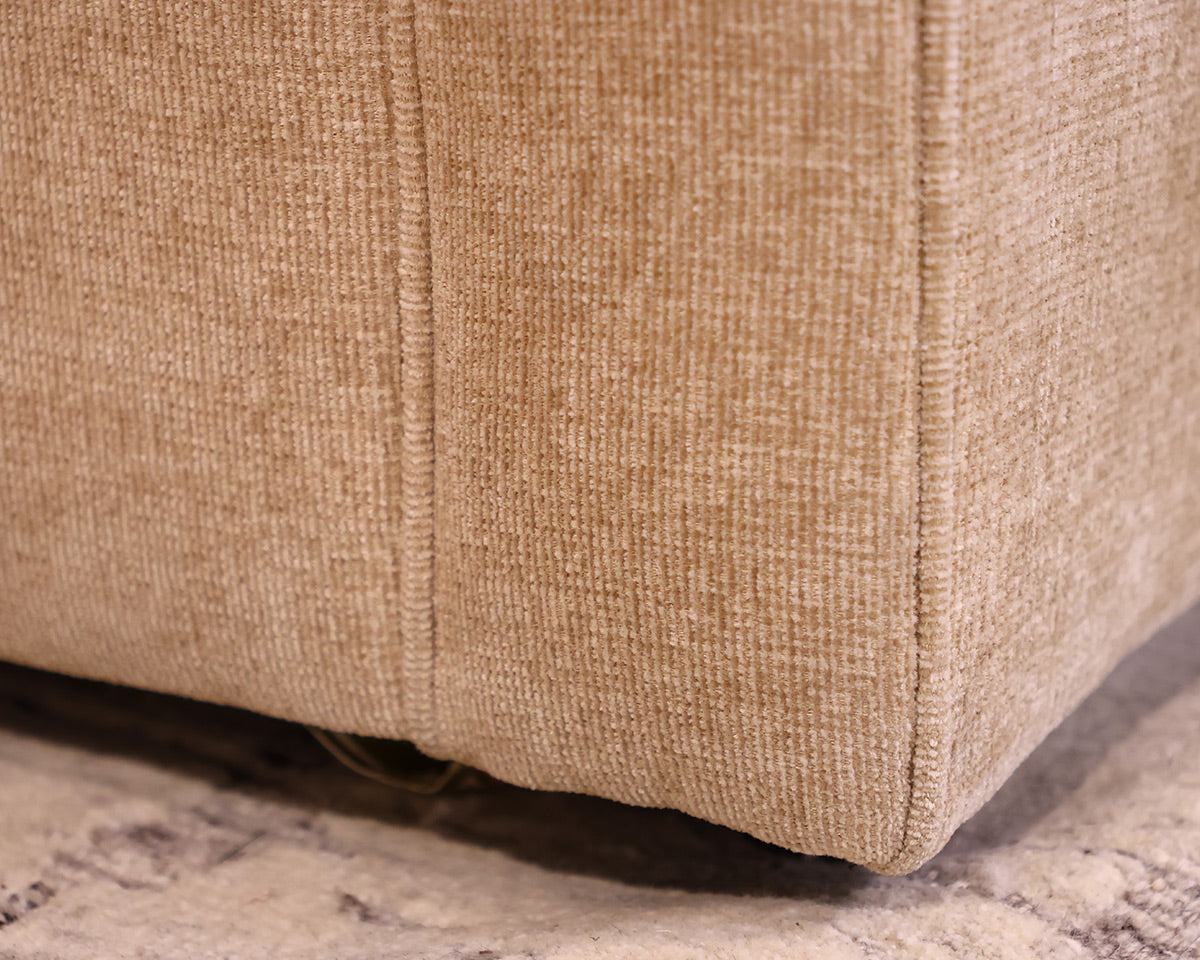 Rowe Wheat  Sectional