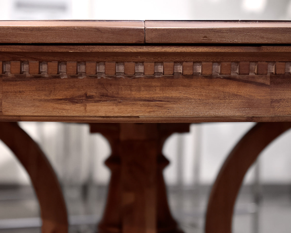 Restoration Hardware St. James Round Jupe Extension Dining Table