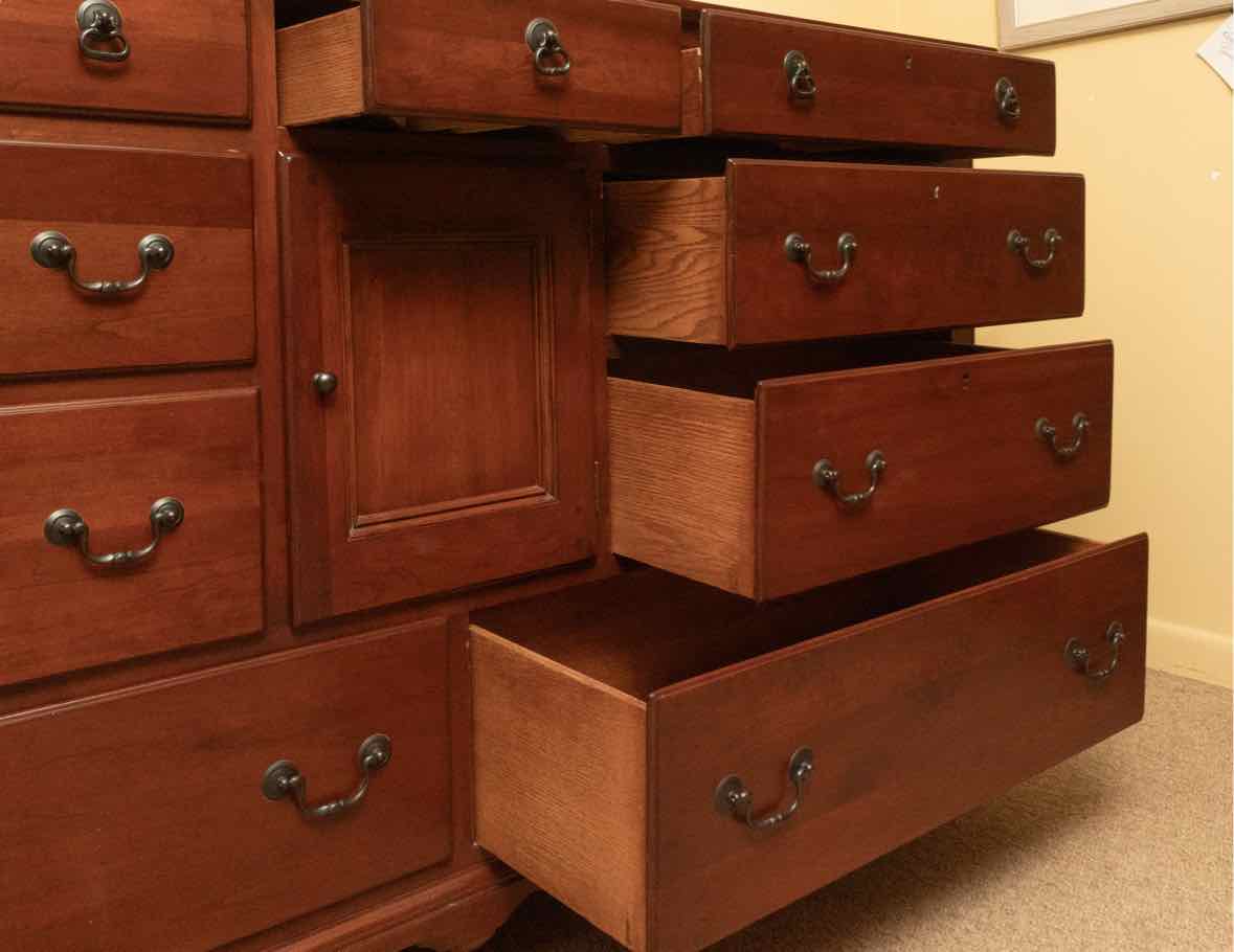 Bob Timberlake  'Chetala' Cherry 9 Drawer 1 Door Dresser With Mirror