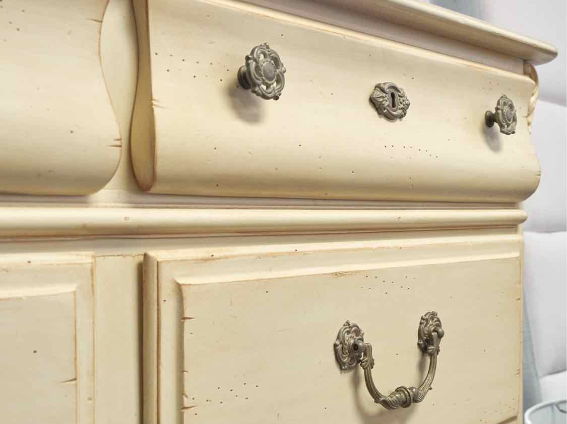Lexington French Provincial Cream Dresser