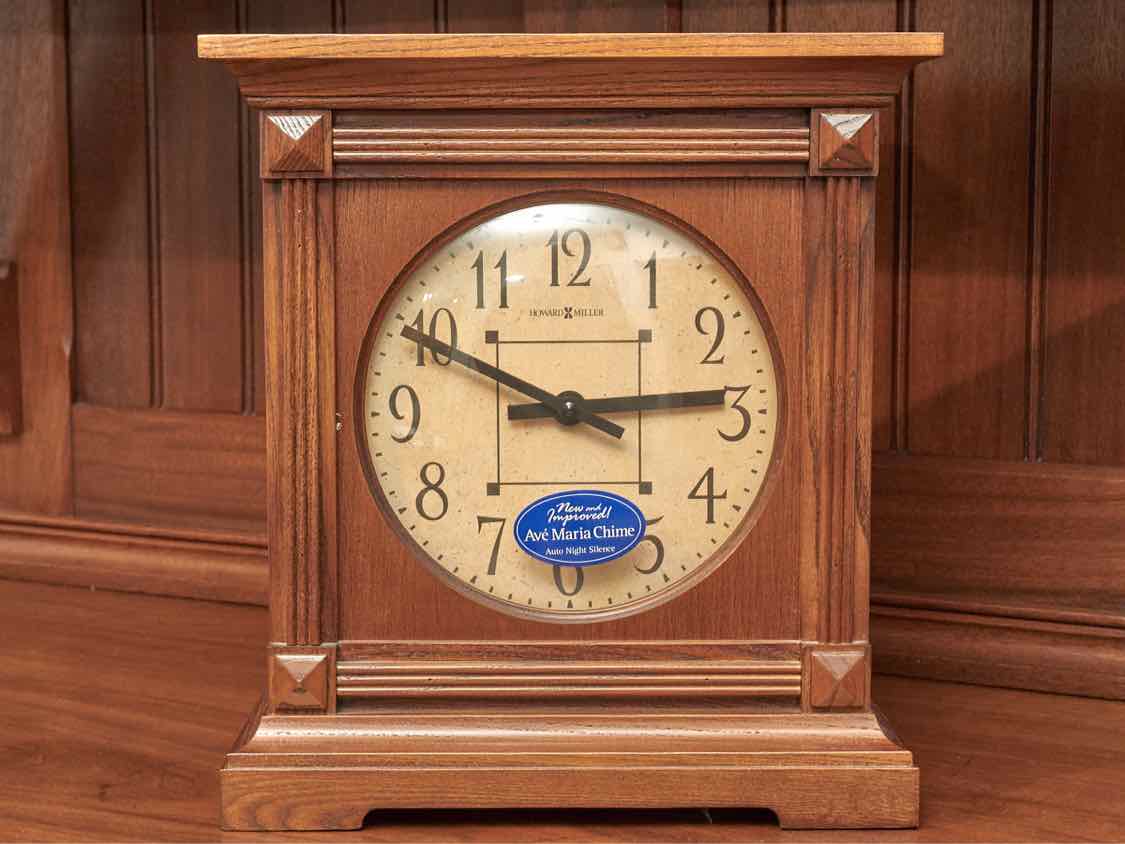 Howard Miller  Arts & Crafts Dark Stain Oak Clock