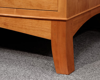 Thos. Moser "Cresent" 4 Drawer Chest