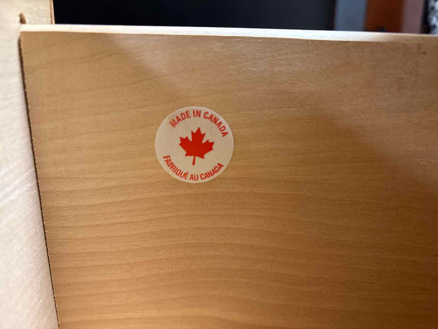 Maple 2-Drawer Nightstand