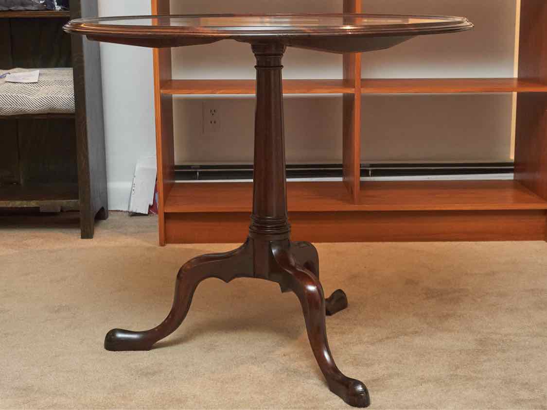 Mahogany Pedestal Accent Table