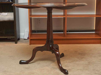 Mahogany Pedestal Accent Table