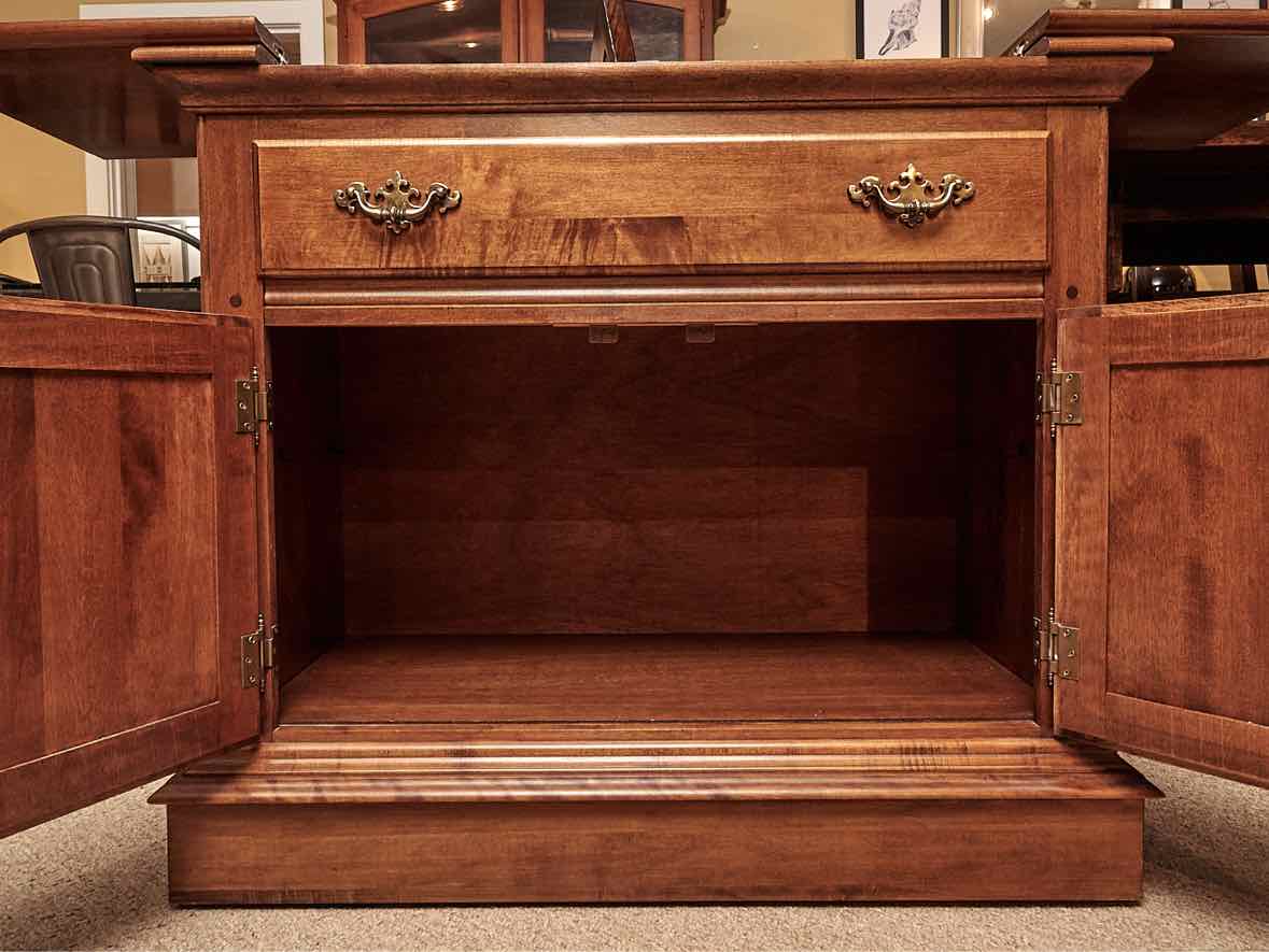 Moosehead  Maple 1 Drawer 2 Door Flip Top Server On Casters