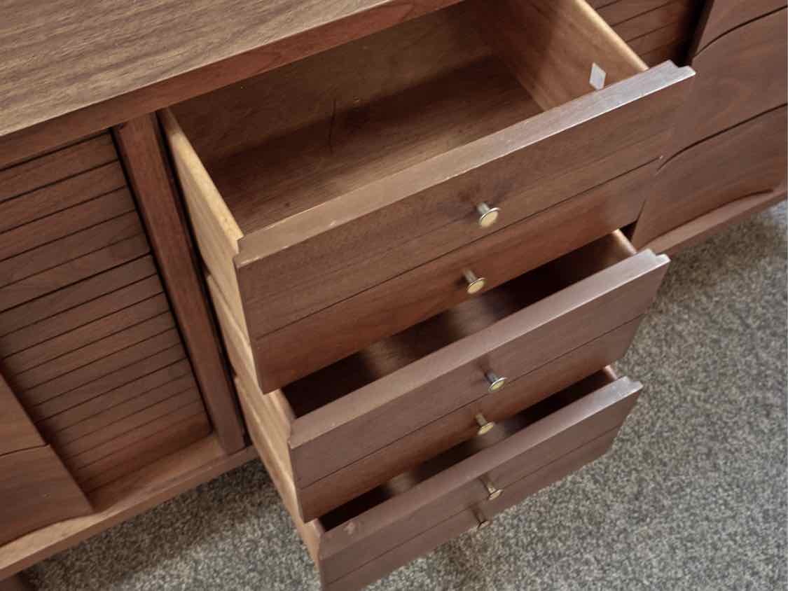 RWay Light Cherry MCM Nine Drawer Dresser