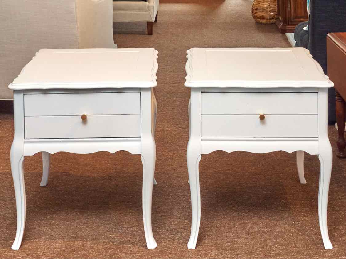 Pair of Side Tables in Arctic White Finish