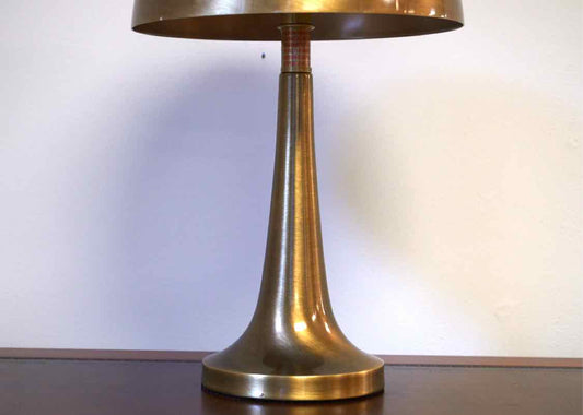 Dame Table Lamp