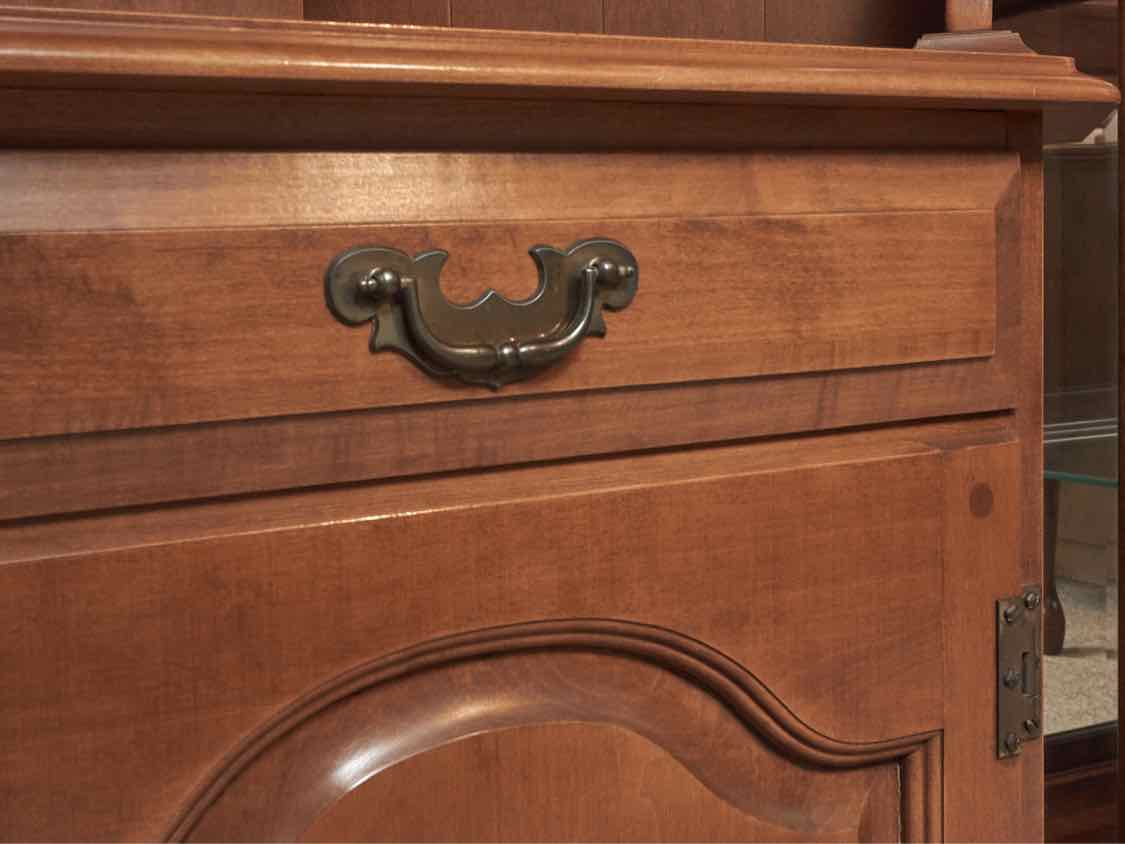 Hale Furniture Vermont Maple  3 Shelf 1 Door Corner Cabinet