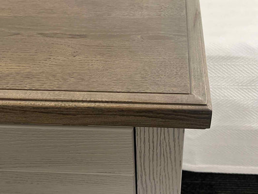 Vaughan Bassett 'Bungalow' Nightstand