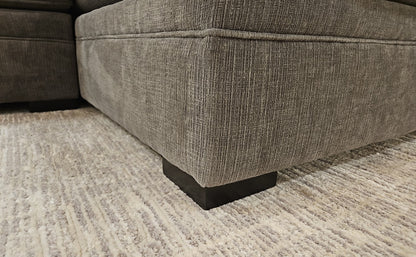 'Jolo' Sofa with Right-Arm-Facing Chaise