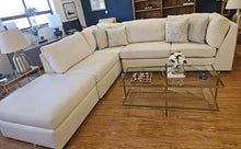 4-seat Modular Sectional with Ottoman