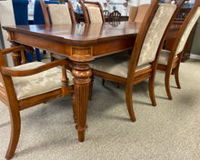 Cherry Finish Expanding Dining Table & Set of 6 Rollback Chairs