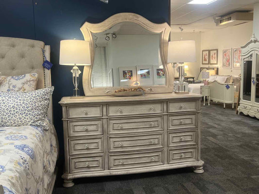 Rooms To Go 'Armitage' Dresser w/ Mirror