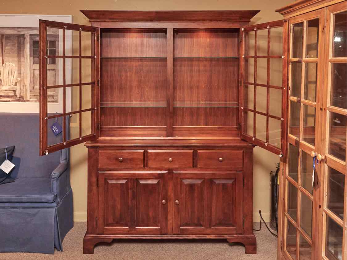 Nichols & Stone 2 Glass Doors, 2 Drawers, 2 Lower Panel  Doors  Hutch