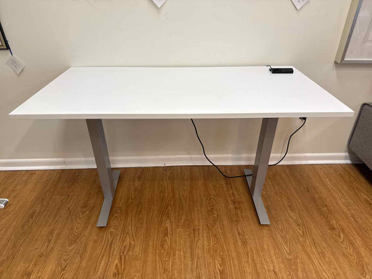 Hi-Lo Adjustable Height Desk in White