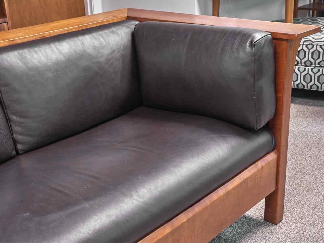 Stickley Prairie Settle 91-210 Loveseat W/ Black Leather Upholstery