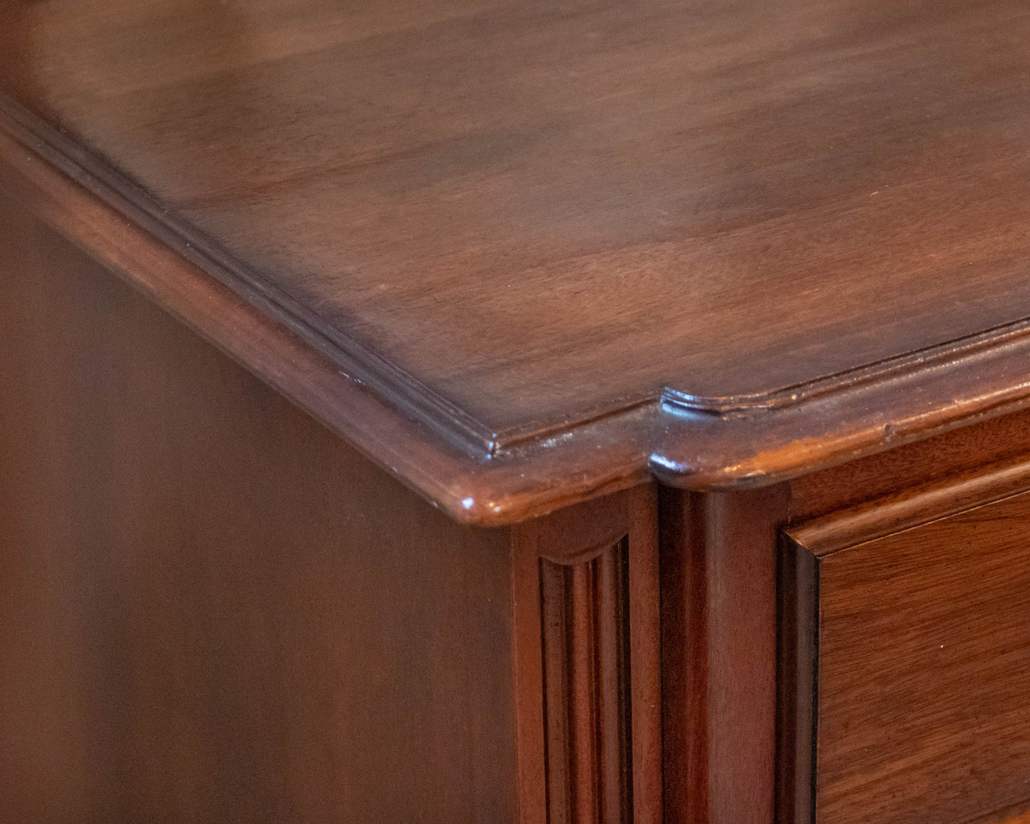Jamestown Sterling Mahogany Nine Drawer Dresser