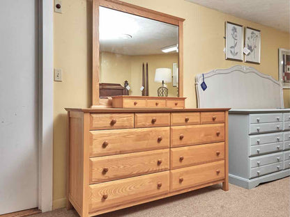 Vermont Tubbs Oak 10 Drawer 3 Drawer Glove Box  Dresser & Mirror