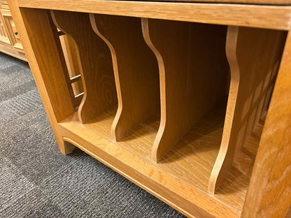 Thomasville 'Readers' Washed Oak Nightstand