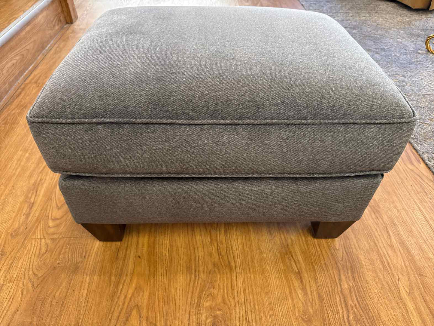 Flexsteel Pair of Charcoal Swivel Chairs w/ Ottoman