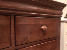 Stanley Cherry 7 Drawer  Dresser