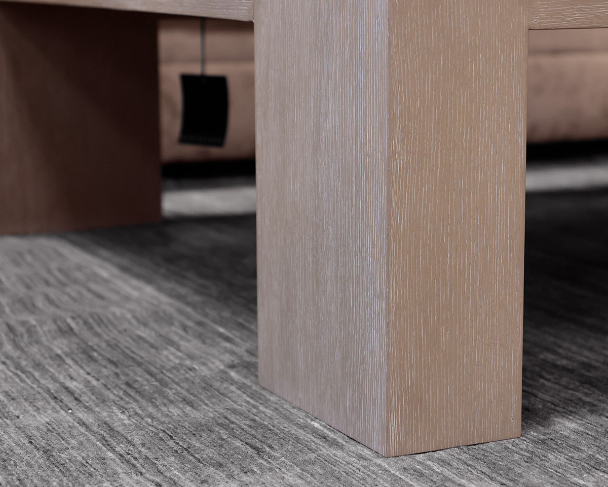 Bernhardt "Darsa" Cocktail Table