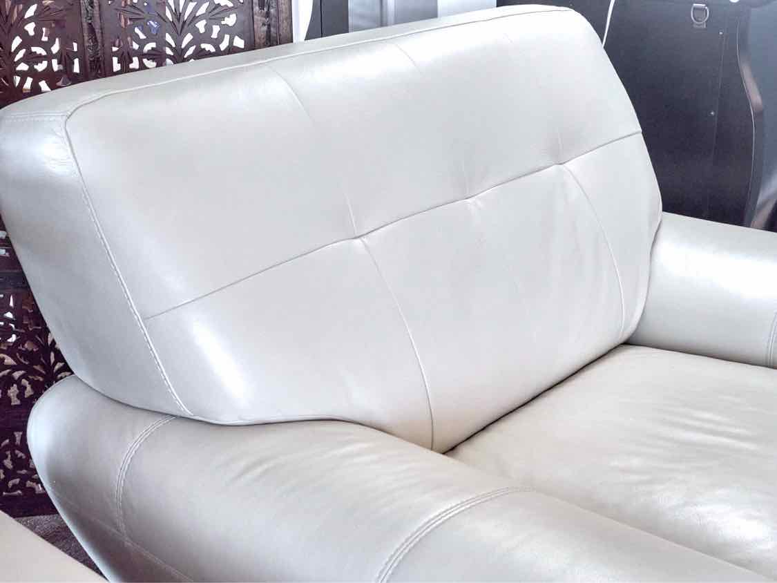 Pair of Rooms To Go 'Cindy Crawford' Ivory Leather Chairs