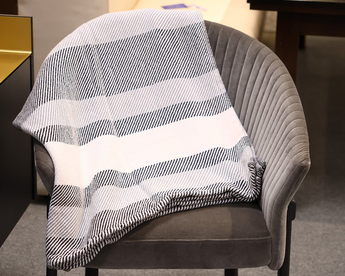 Bedford Collection Oak Bluff Graphite Throw