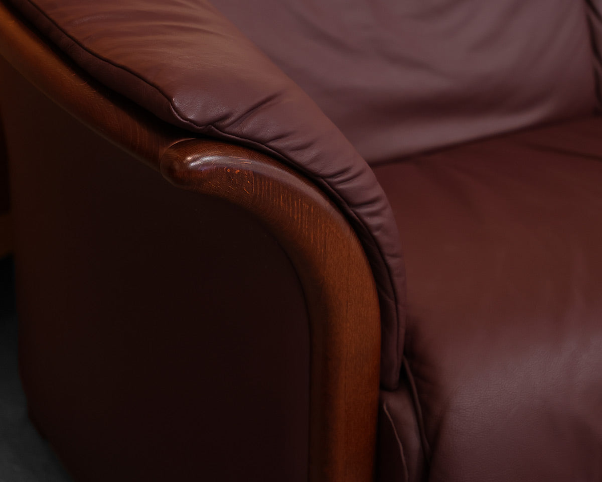 Ekornes Sofas Leather 3-Cushion Sofa