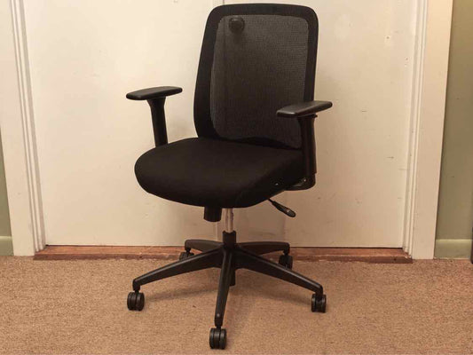 Black Arm  Adjustable Seat Height Office  Chair On Wheels