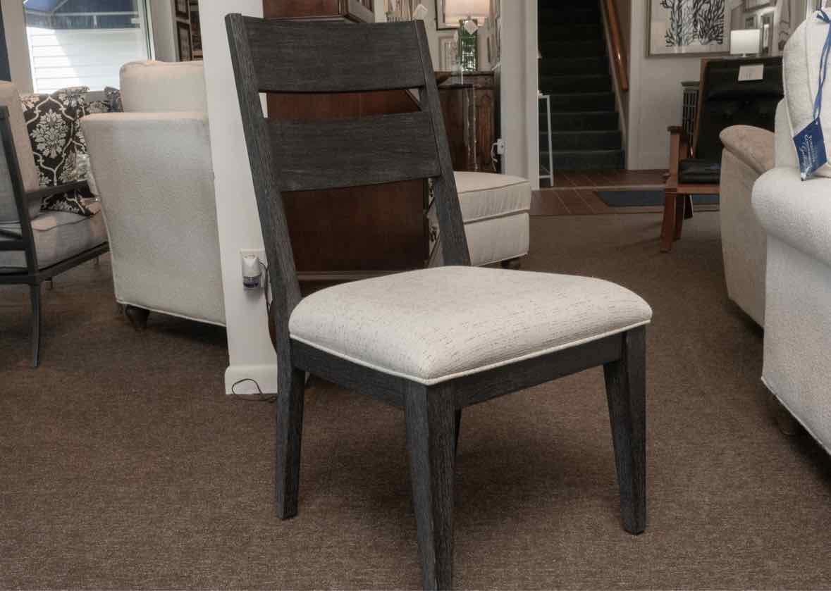 Klaussner Espresso Finish  Extension  Table & 6 Chair Set