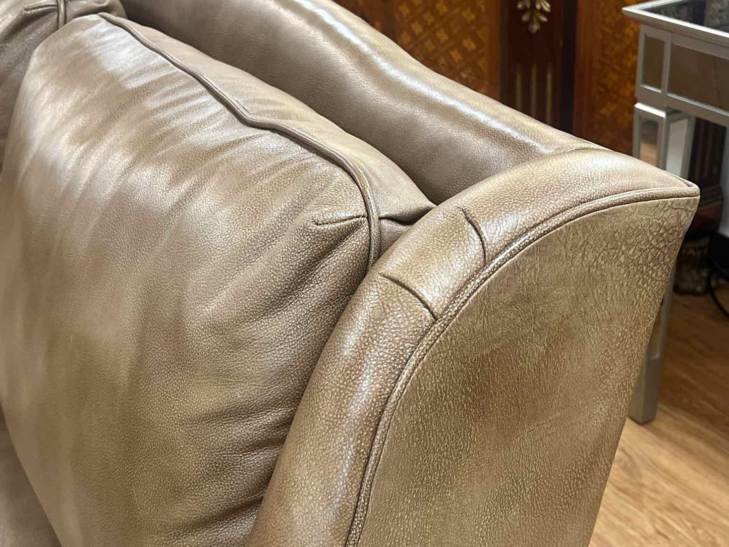 McKinley of Hickory Inc Leather Sofa