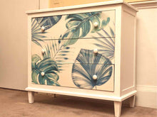 White Finish With Leaf Motif Decor 3 Drawer Chest