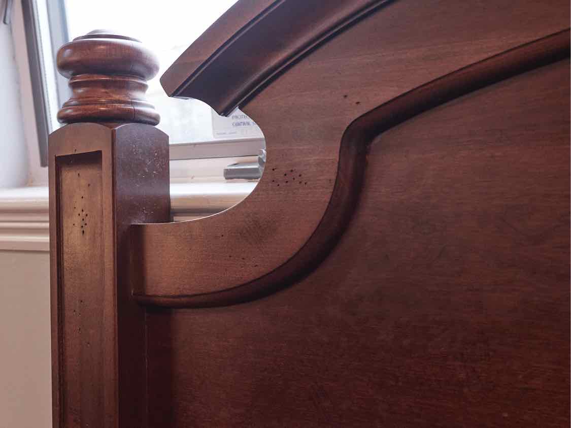 Queen Arch Bed in Cherry