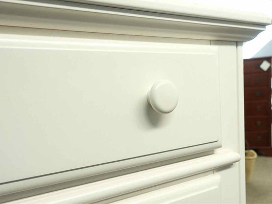 Broyhill Double Dresser in White with Wood Pulls