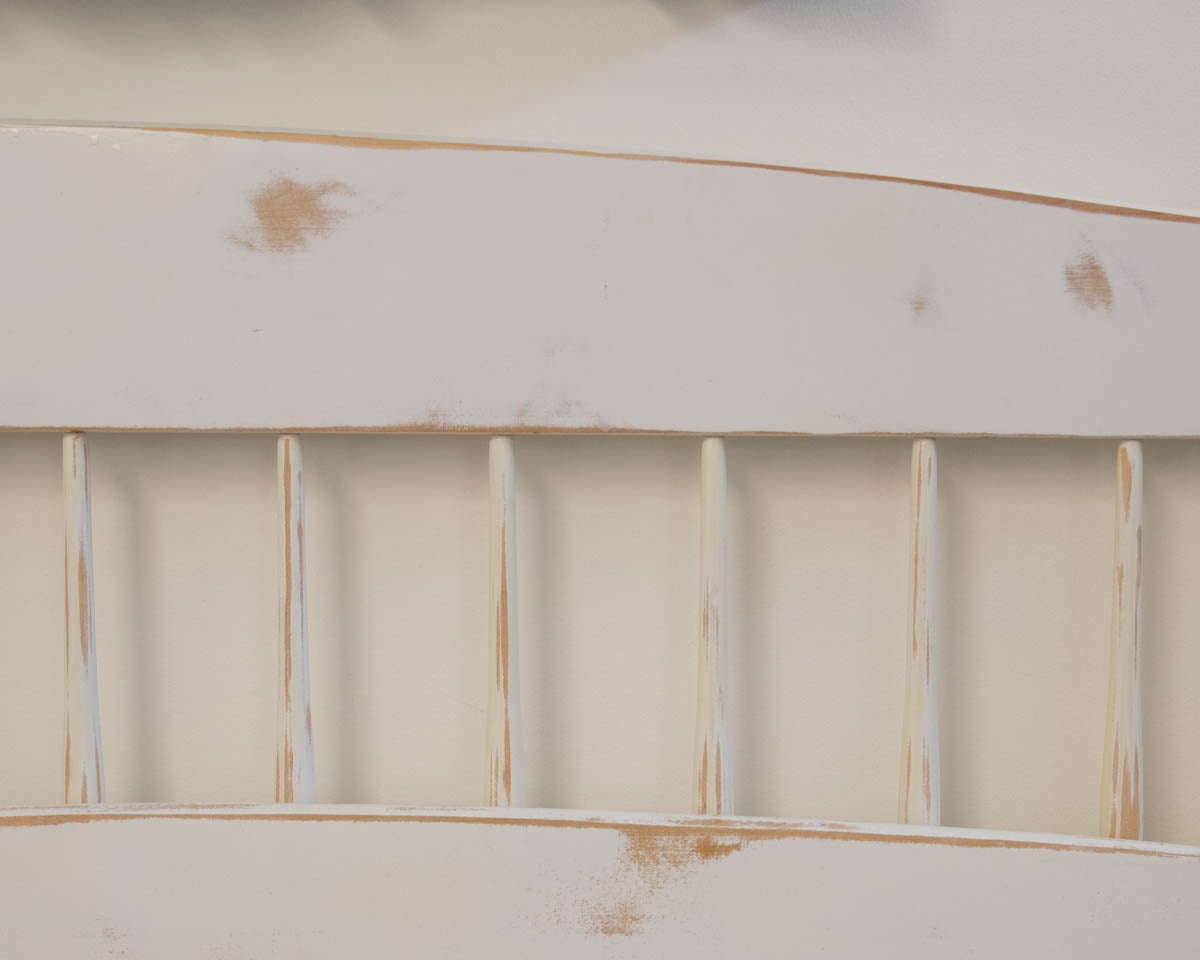 Moosehead Distressed Ivory Full Bed