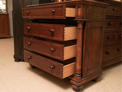 Thomasville 'Fredericksburg Collection' Mahogany Finish Bedside Chest