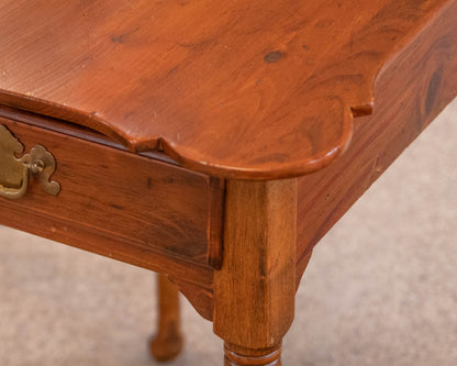 Pine Scalloped Porringer Top Side Table W/Brass Chippendale 1 Drawer Pull