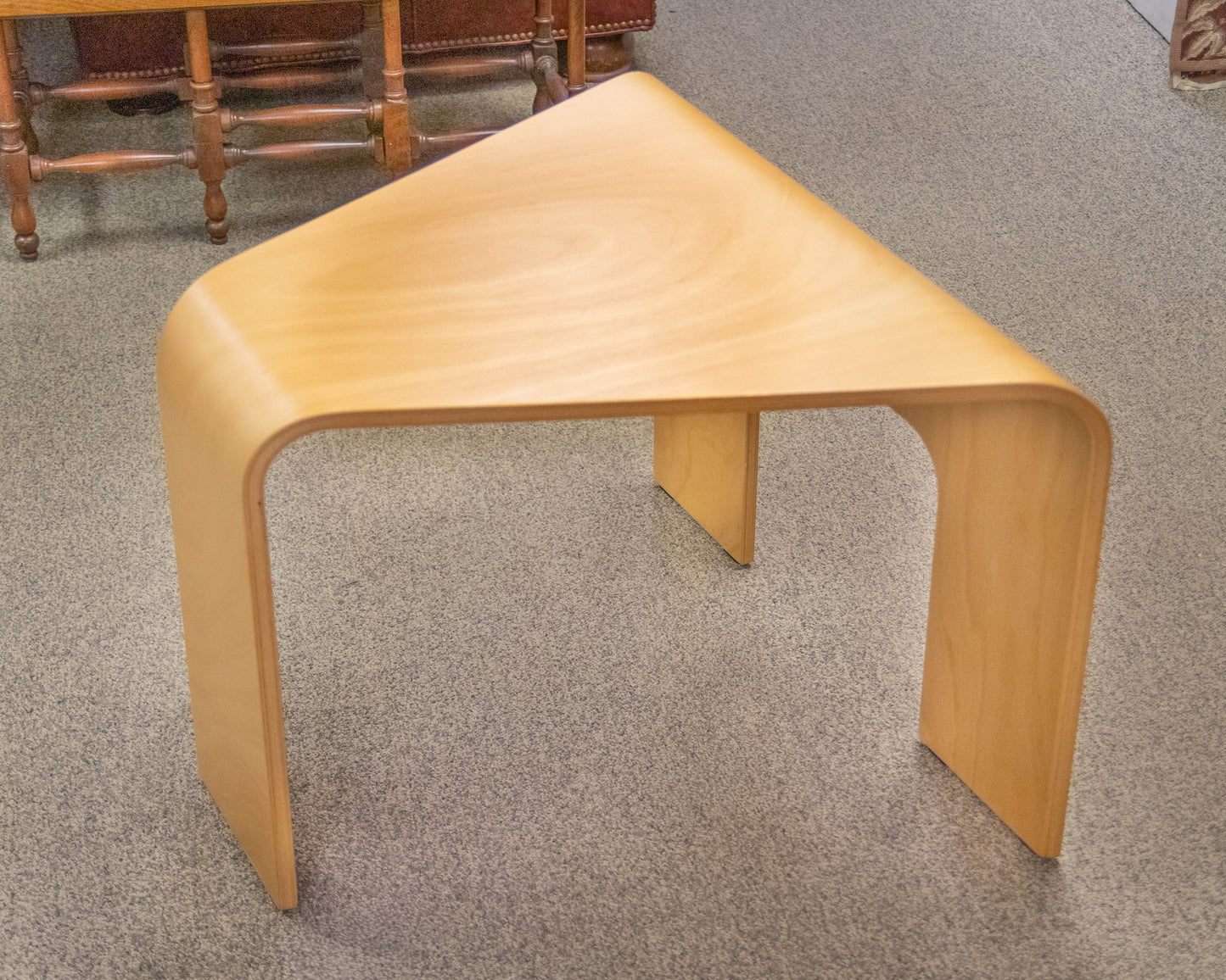 Ekornes Corner Table in Maple