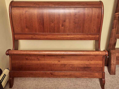Ethan Allen Cherry Sleigh  Full Bed Includres Siderails & Slats