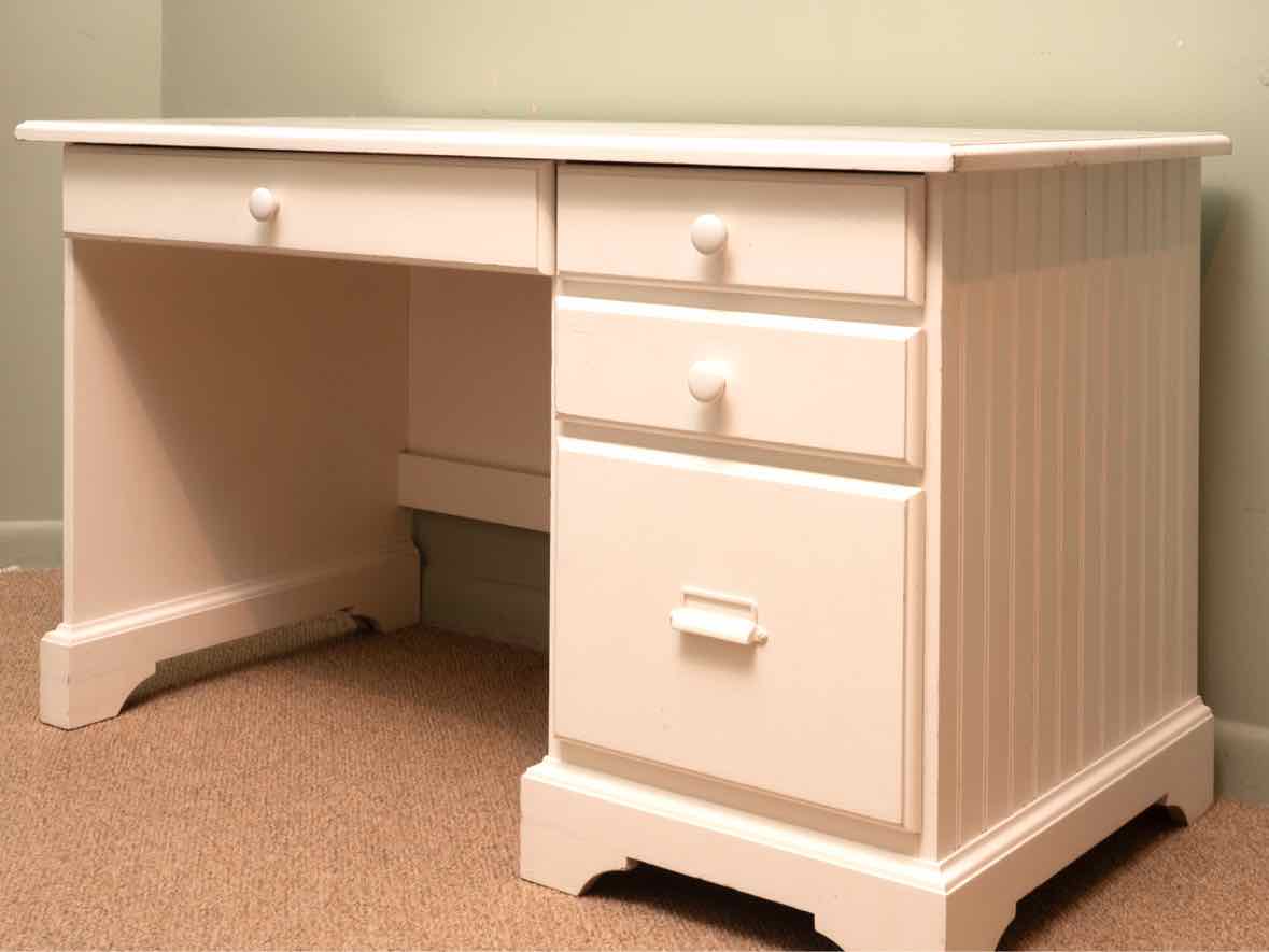 Vermont Tubbs White Desk with 3 Drawers & File Drawer