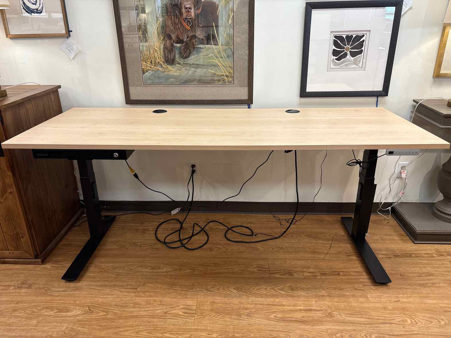 UPLIFT V3 Motoroized Standing Desk