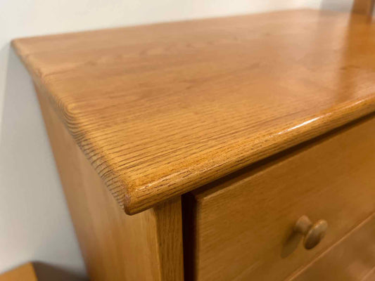 Vermont Tubbs Oak Chest